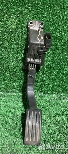 Педаль газа Ford Focus 2 1.6