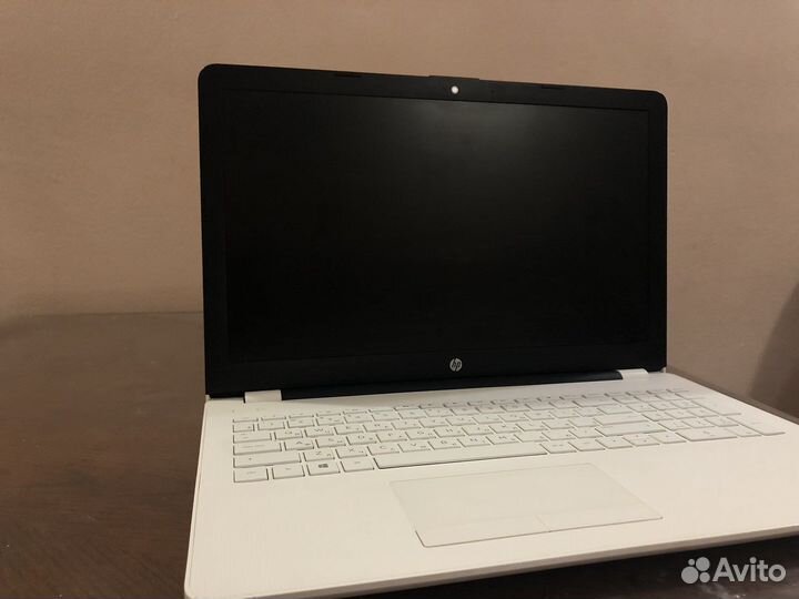Ноутбук HP 15-rb067ur