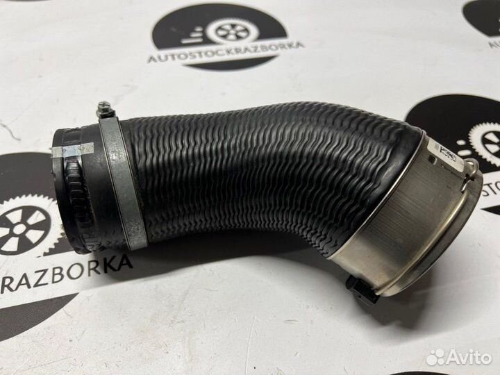 Патрубок интеркуллера Volvo Xc90 B4204T26 2018