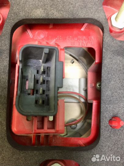 Фонарь задний левый volkswagen passat