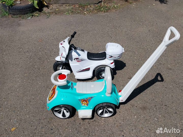 Машинка каталка ручка (не прочная)