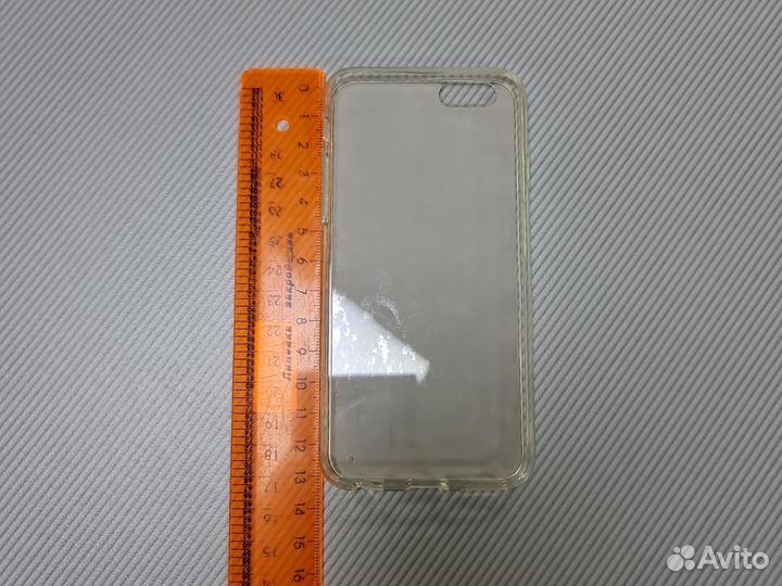 Чехол на телефон