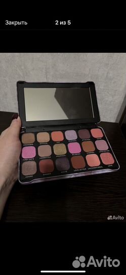 Палетка теней revolution