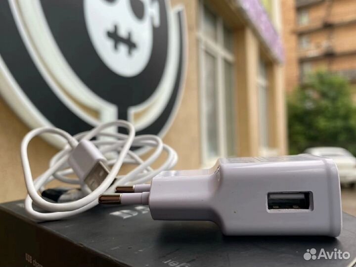 Зарядное устройство Samsung davr таипси и микроюсб