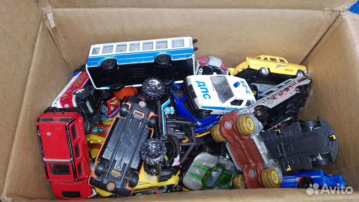 Машинки металлические модельки