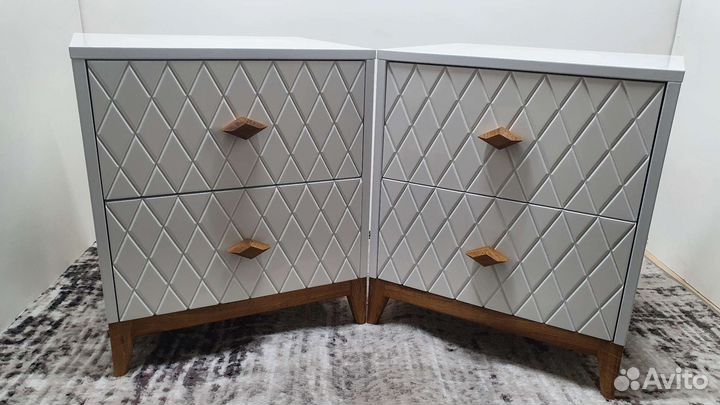 Тумба прикроватная