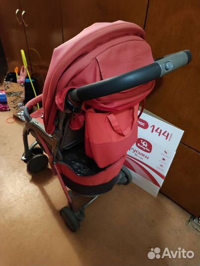 Прогулочная коляска chicco
