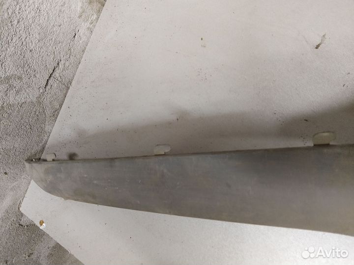 Правый нижний боковой обтекатель хонда лид 90