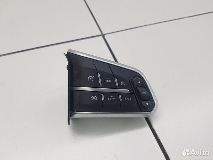 Блок кнопок на руль правый (Haval F7)