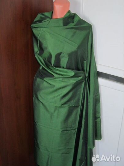 Отрезы тканей для шитья