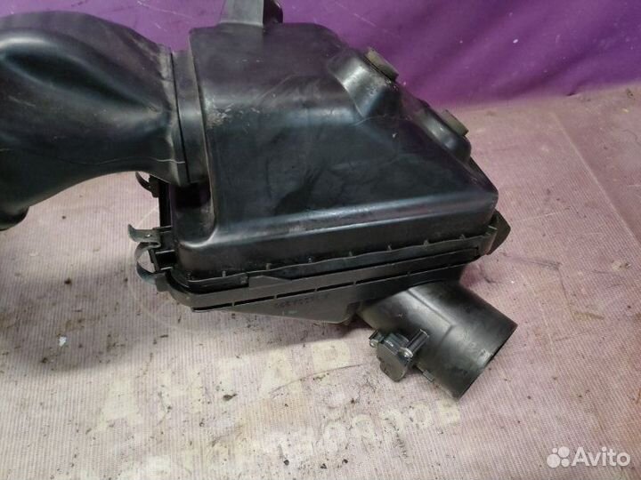 Корпус воздушного фильтра Mitsubishi Outlander Xl