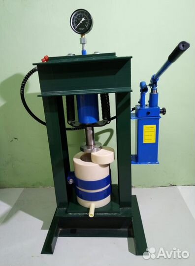 Маслопресс на 3,2л