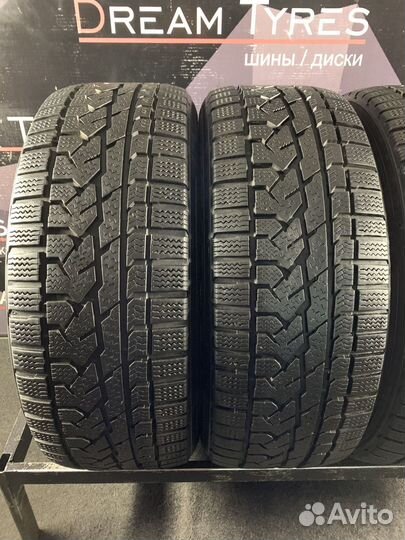 Kumho I'Zen RV Asymmetric 235/55 R18