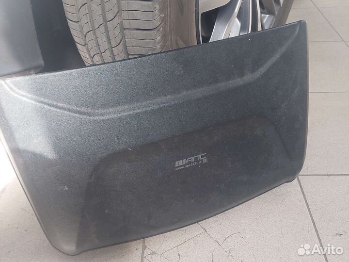 Накладка на капот niva