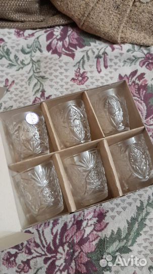 Набор хрустальных рюмок