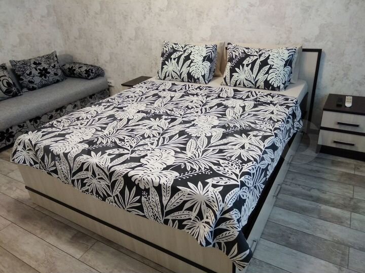 1-к. квартира, 42 м², 1/15 эт.