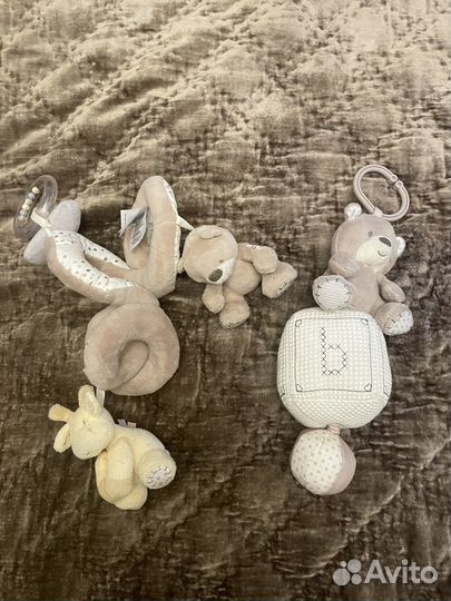 Развивающие игрушки для малышей