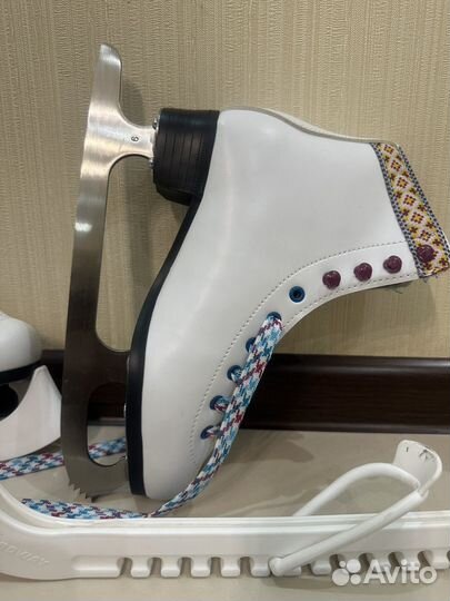 Коньки фигурные