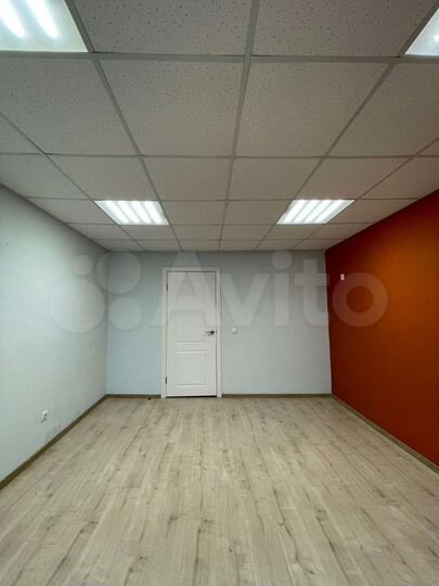 Торговая площадь, 64 м²