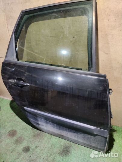 Дверь задняя правая Renault Scenic II (2003—2006)