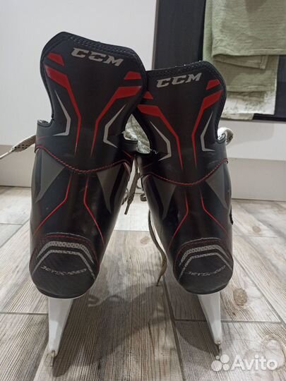 Коньки ccm jetspeed 250