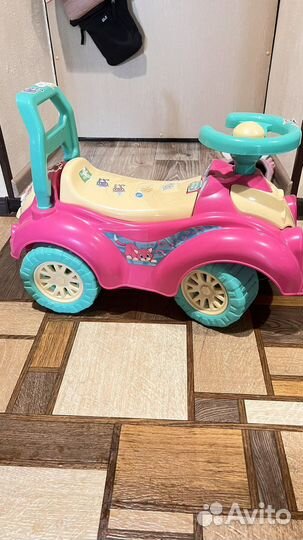 Детская машинка каталка