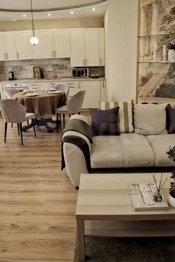 3-к. квартира, 100 м², 6/7 эт.