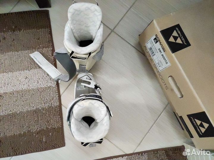 Горнолыжные ботинки eu37.5