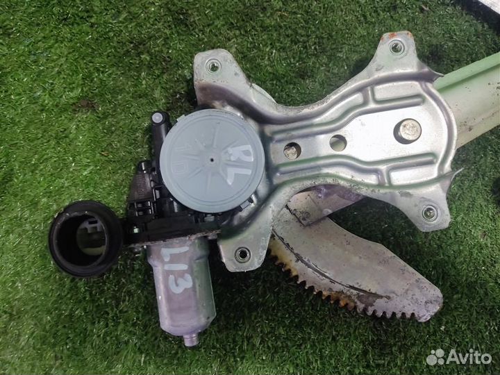 Стеклоподъемник задний левый Daihatsu Terios 2009