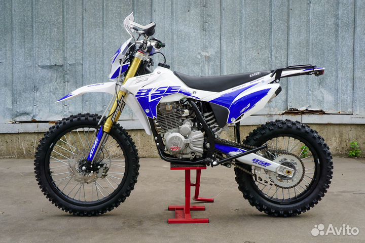 Кросс/эндуро мотоцикл BSE Z3Y ZS172 с птс