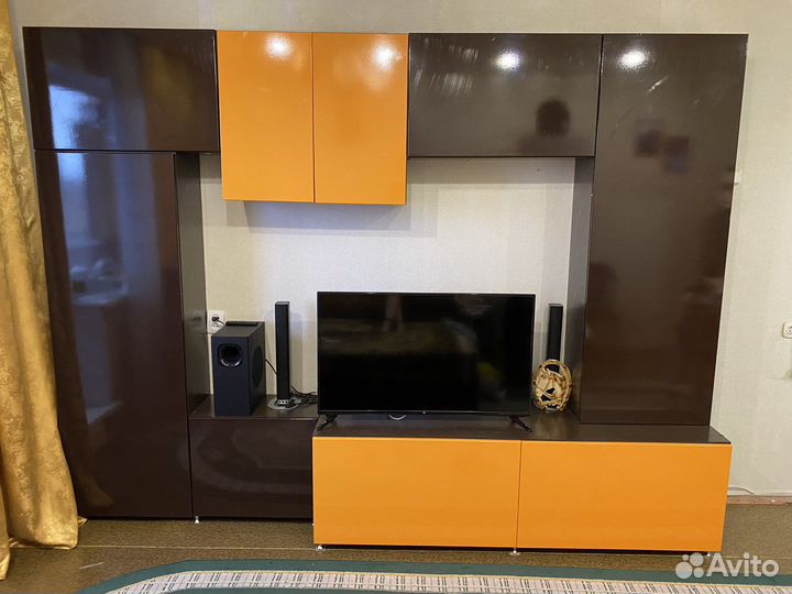 Стенка в гостиную