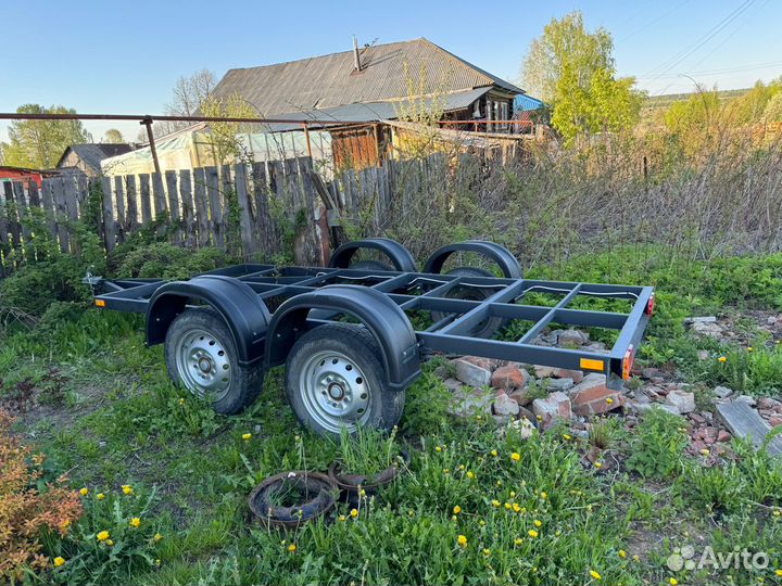 Прицеп легковой двухосный