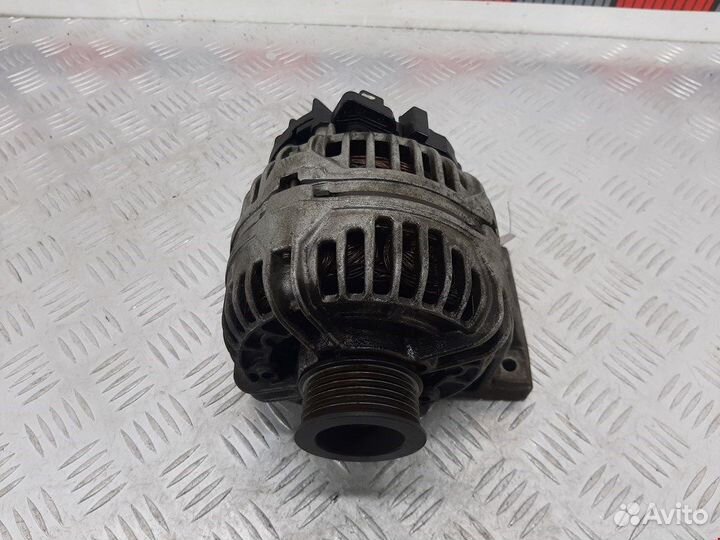 Генератор для Volvo V70 2 8111001