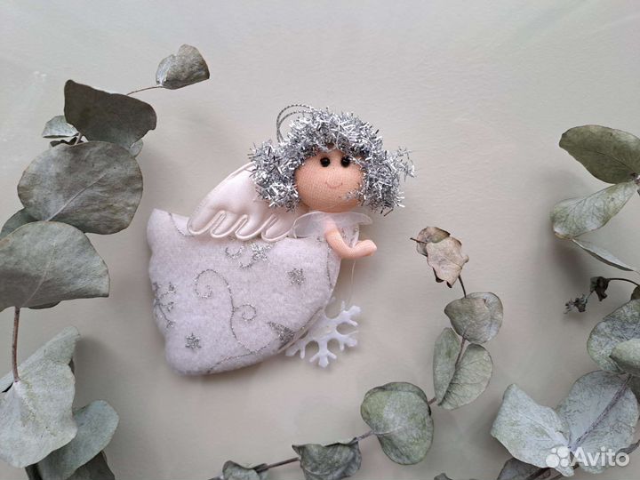 Новогодние ангелы