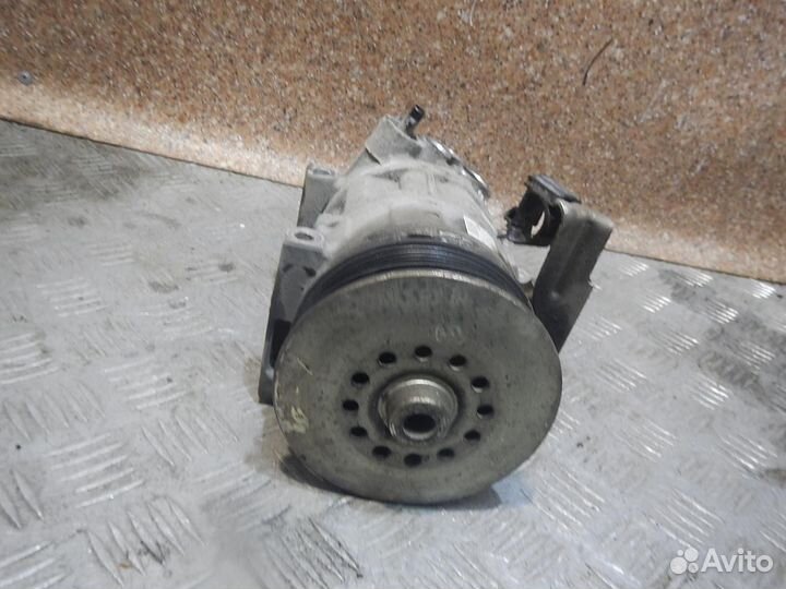 Компрессор кондиционера Fiat Linea