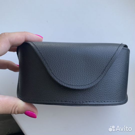 Футляр для очков