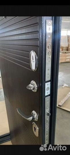 Дверь входная квартирная