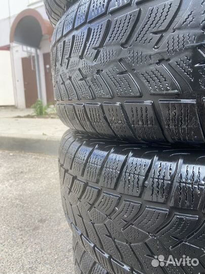 Goodyear UltraGrip Ice 225/65 R17