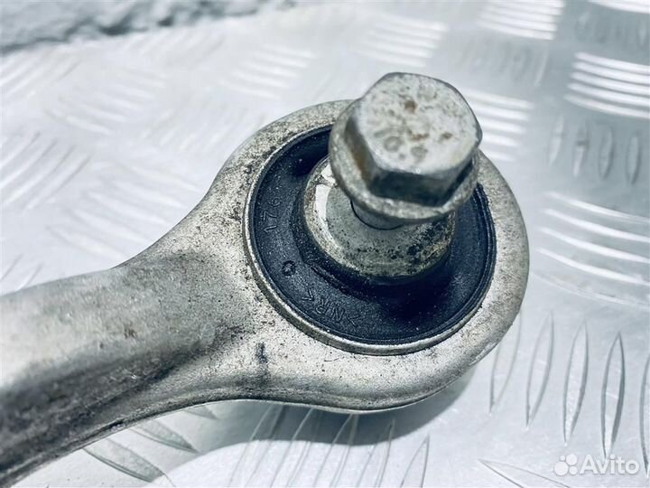 4E0407510E Рычаг передний правый Volkswagen Phaet