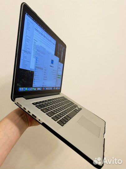 Macbook pro 15 Retina: i7+SSD500Gb+8RAM+MacOS 2024