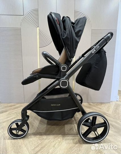 Прогулочная коляска new lux