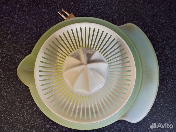 Соковыжималка для цитрусовых