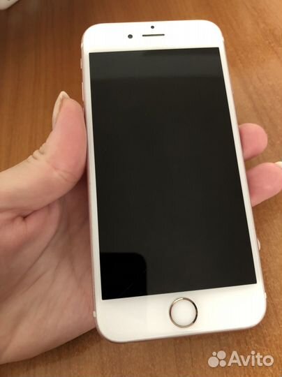 iPhone 6S, 64 ГБ