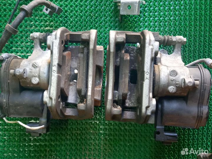 Суппорт задний Range rover sport l494