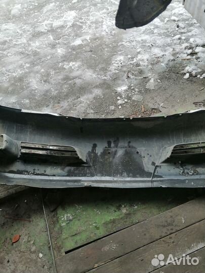 Передний бампер на лексус GX 470 2005 Год