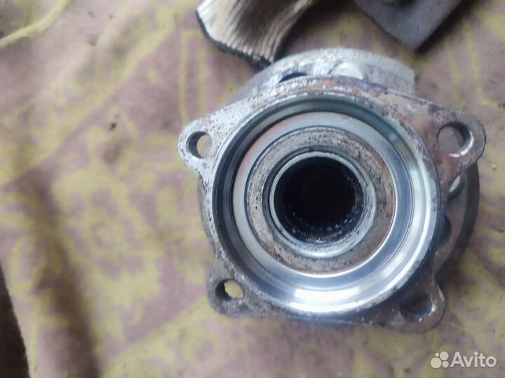 Ступица, задняя, лева, правая