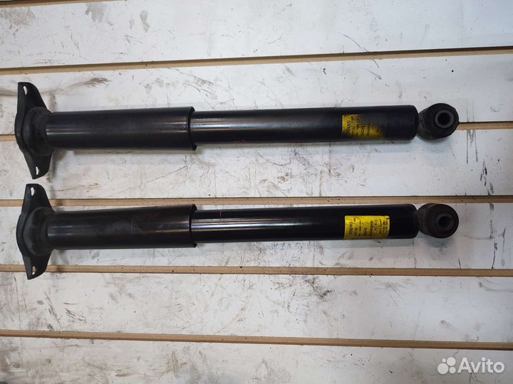 Амортизатор задний Volvo XC60