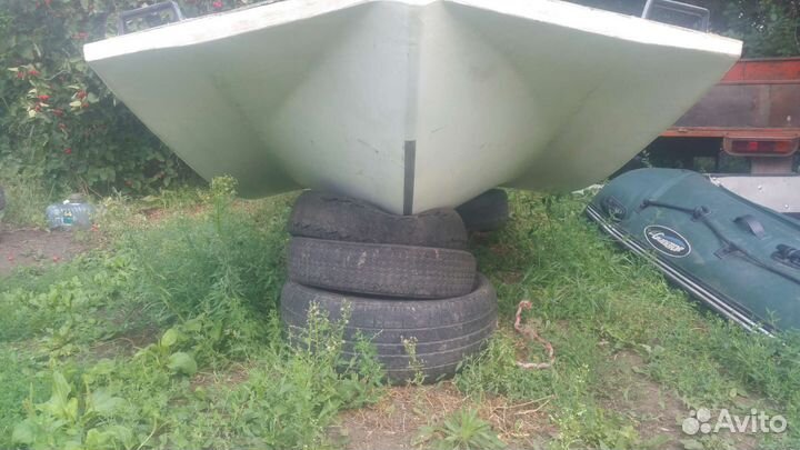 Лодка кайман 350