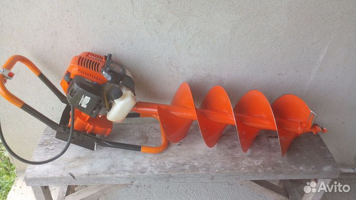 Ямобур бензиновый