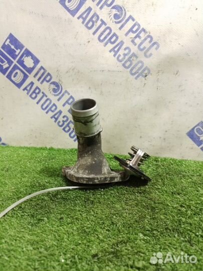 Корпус термостата Kia Ceed хэтчбек 1.6 G4FC 2008